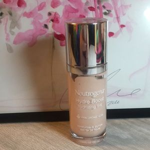 Neutrogena Hydroboost Foundation in Natural Ivory